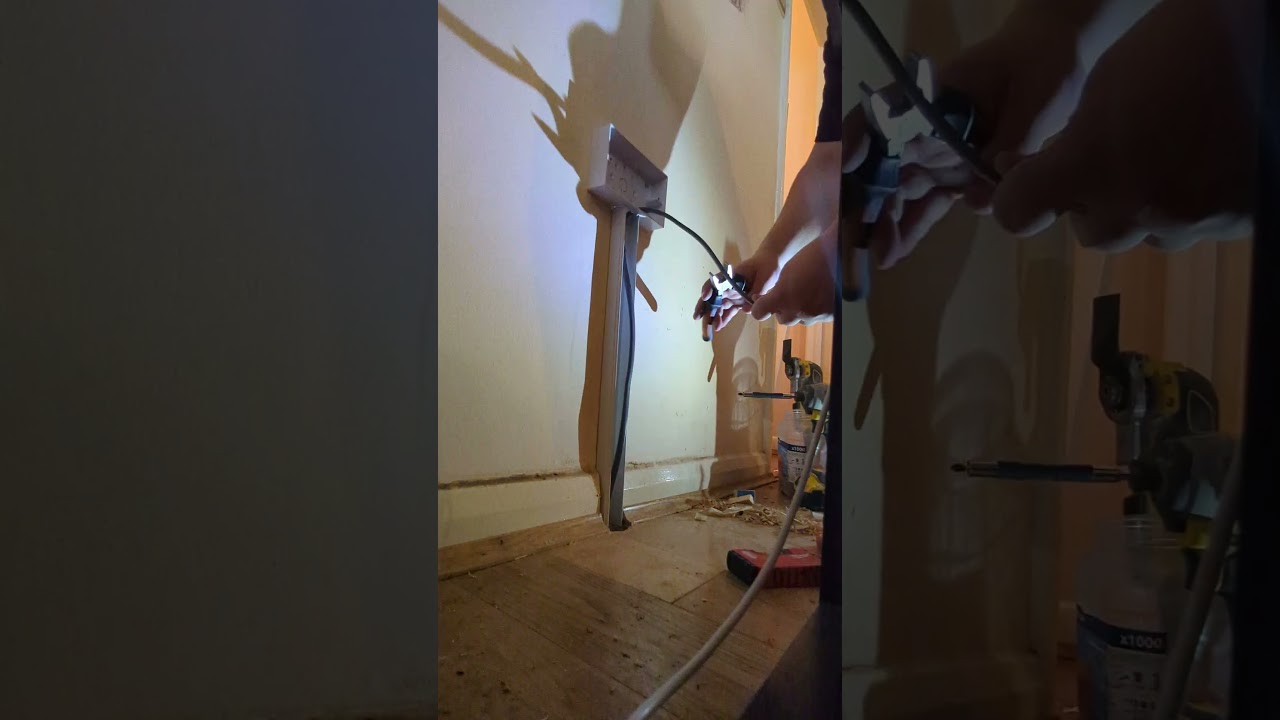 How to install surface mounted double socket using trunking #electrician #diy #sparky