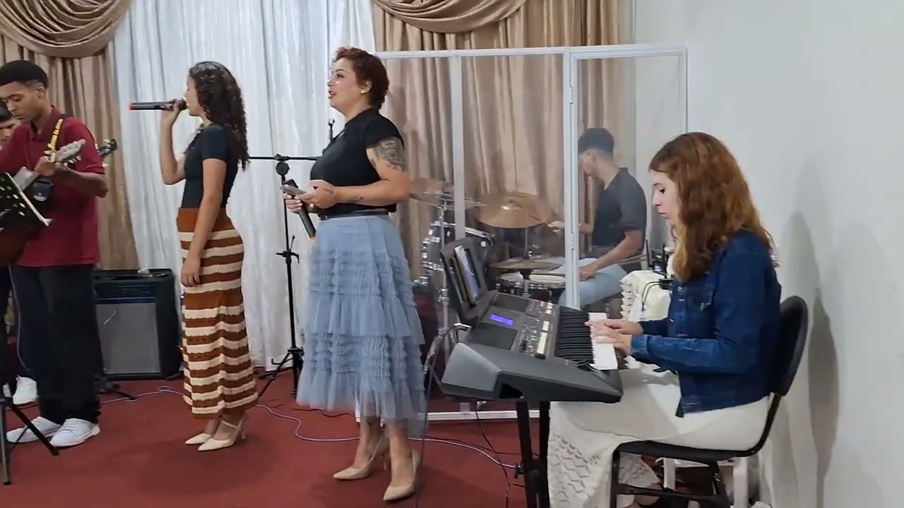 Igreja Casa de Deus Fazendo Missões 