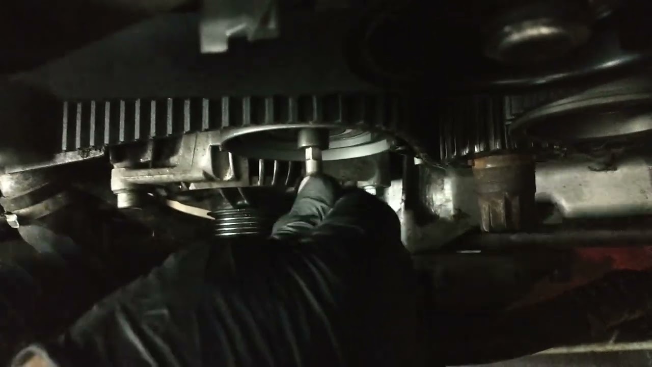 Rozrząd w Audi A6 C4 2.8 AAH w 3 minuty.