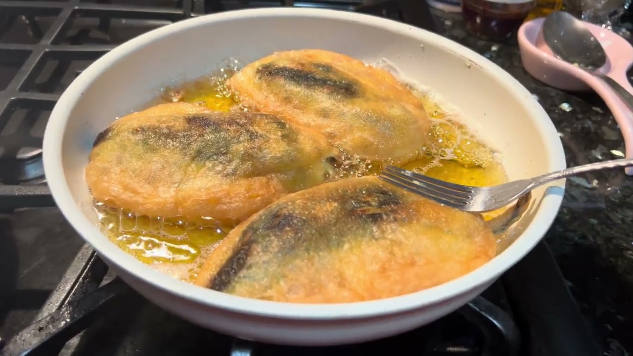 Preparando chiles rellenos 