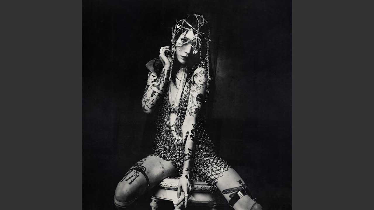 Evangelic Girl is a Gun