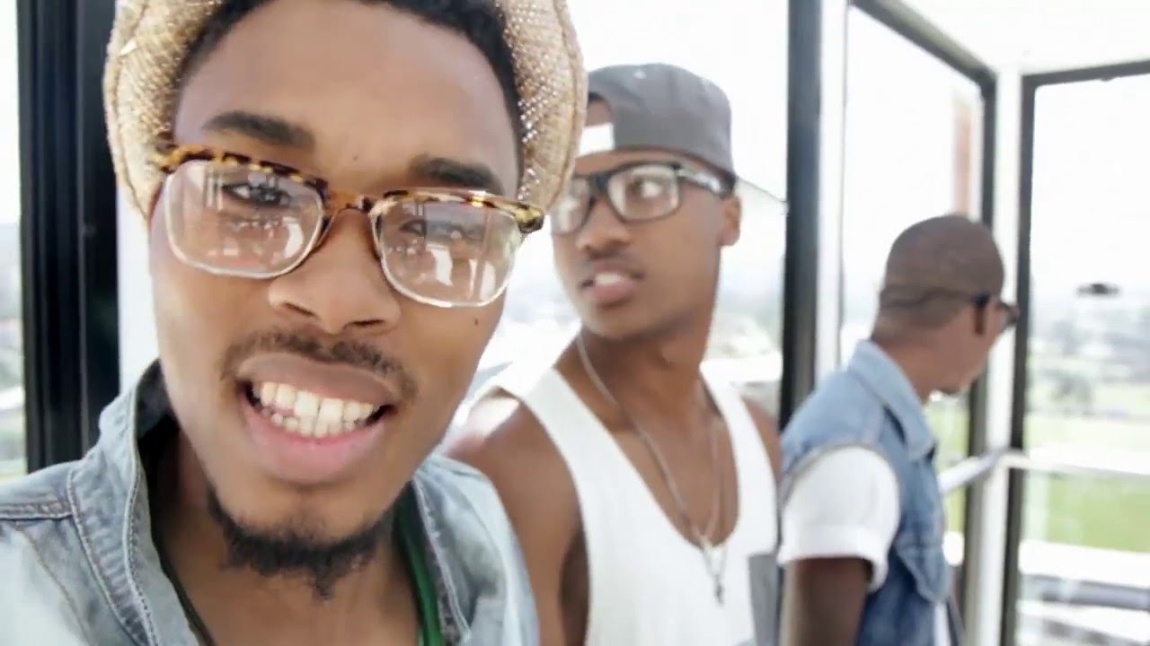 Dreamteam  - Tsekede ft Tamasha  -  Ibutho Media