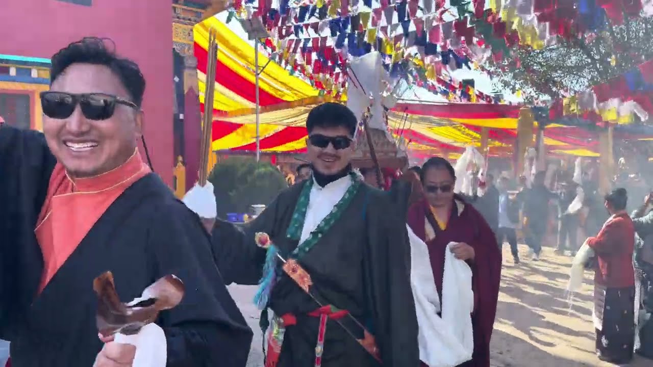 ༄པདྨའི་ཨེ་ཝཾ་ཆོས་སྒར་རྟན་མཆོག་འགྱུར་མེད་གླིང་།  bir Peme awam chogar, Tenchok Gyurmeling Monastery