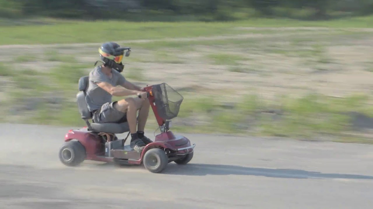 Tuningolt elektromos rokkantkocsi 100km/h +