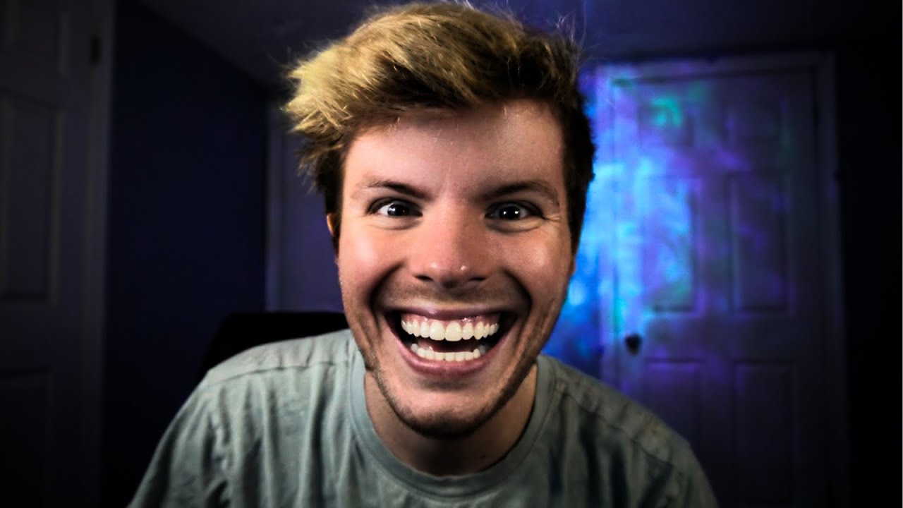 LOOK BEHIND YOU… (HORROR GAMES LIVE)