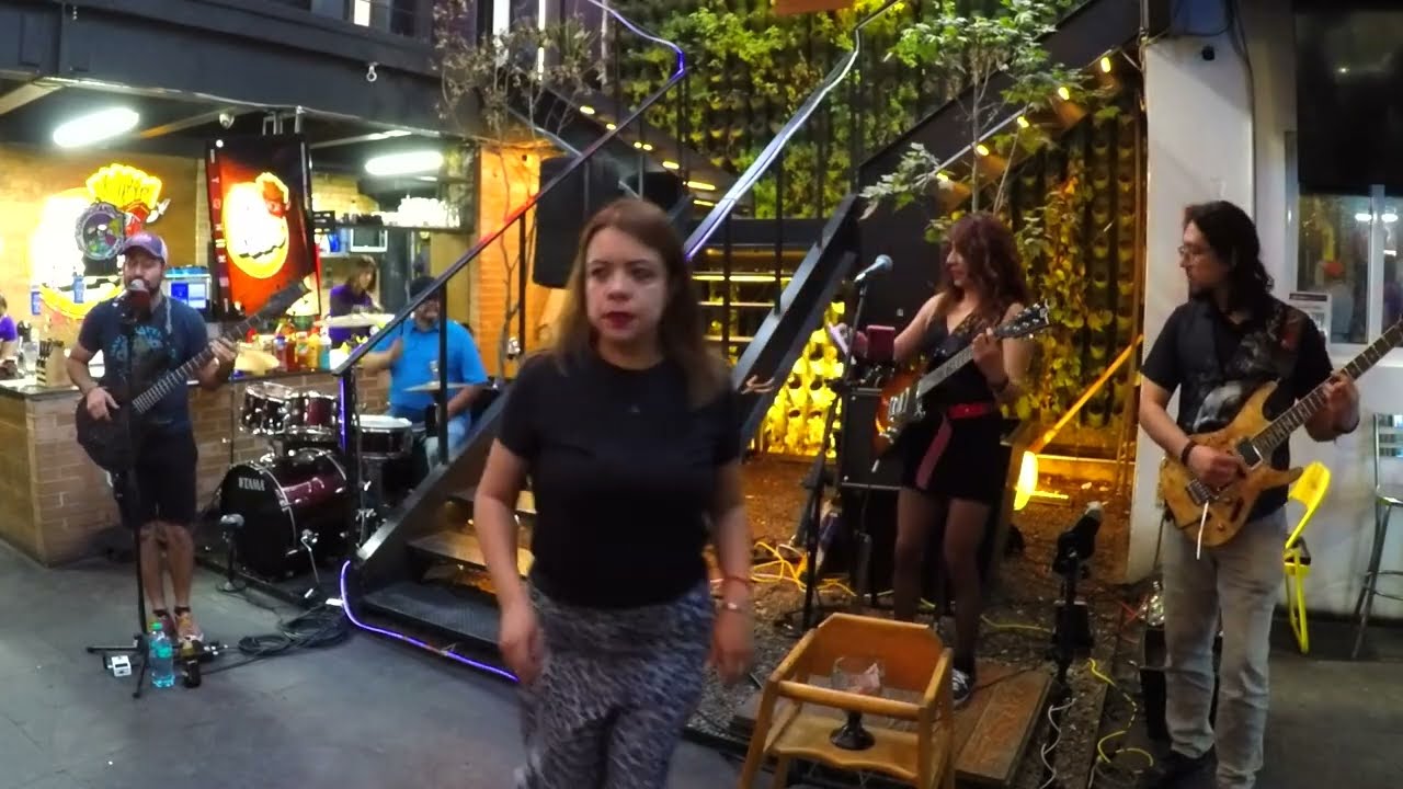 Beber de tu Sangre – Los Amantes de Lola | Live Band Cover (Bass Cam) @losamantesdelola