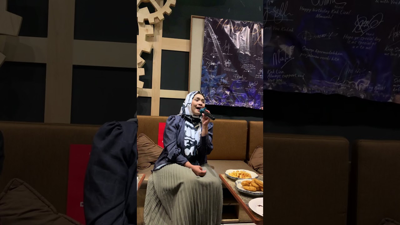 Enggan (Fauziah Latif) covered by Liza Hanim