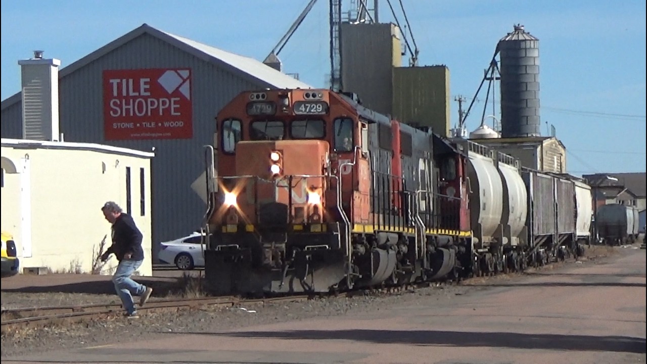 Idiot Runs in Front of Train! Local Train CN 537 Working Franklin Spur - Moncton, NB