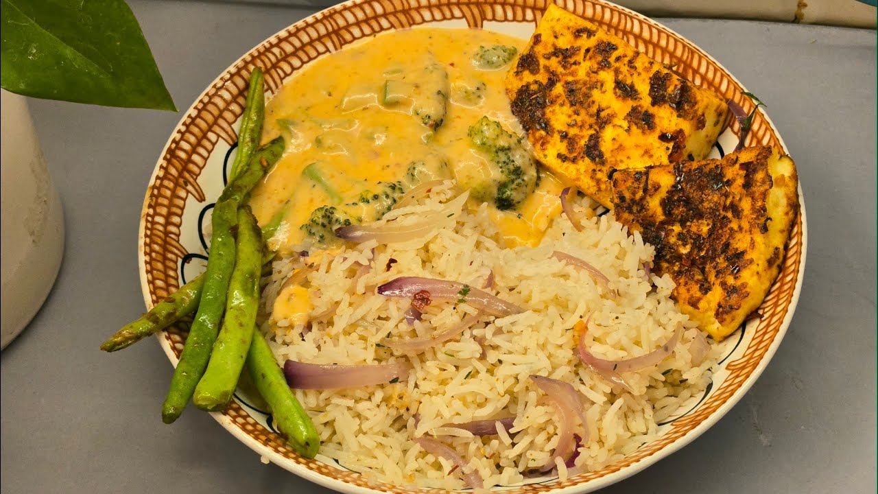 Paneer Rice Bowl Recipe | Restaurant Style at Home | Protein Rich Meal |