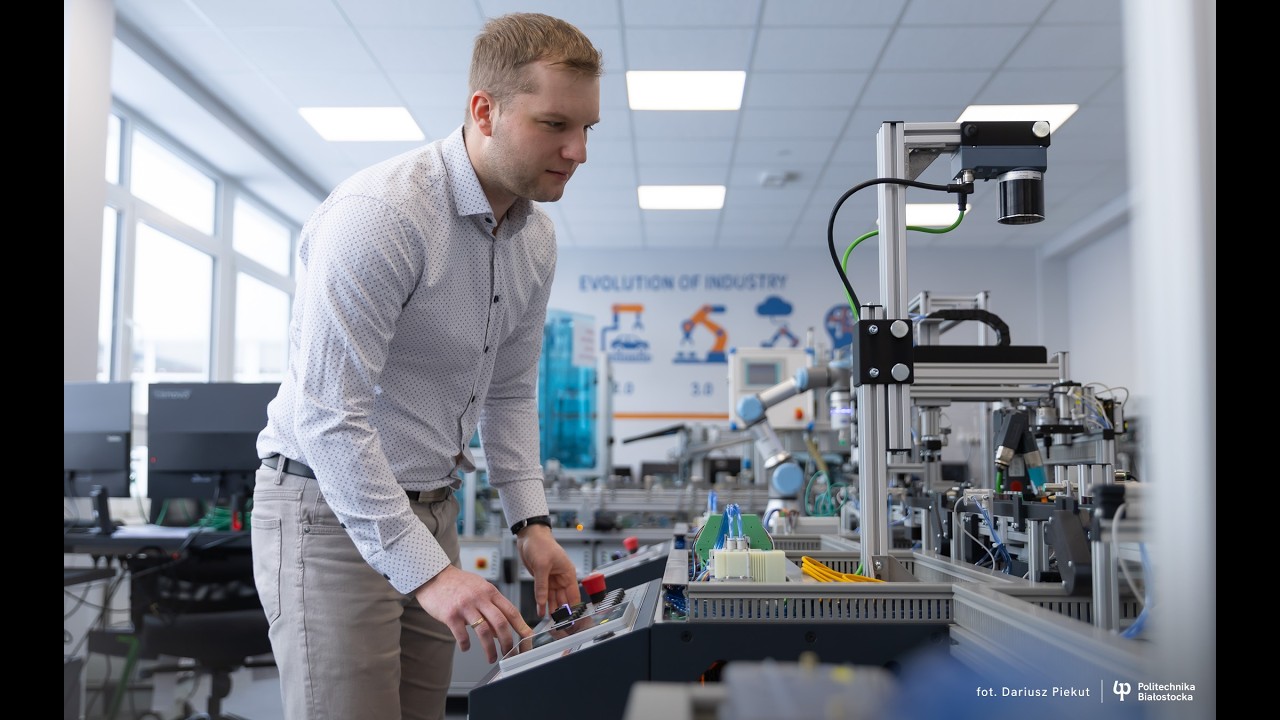 Jak działa Smart Factory Lab - Laboratorium Inteligentnych Systemów Produkcyjnych na Mechanicznym