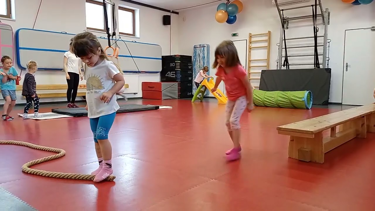 překážková dráha s kruhy