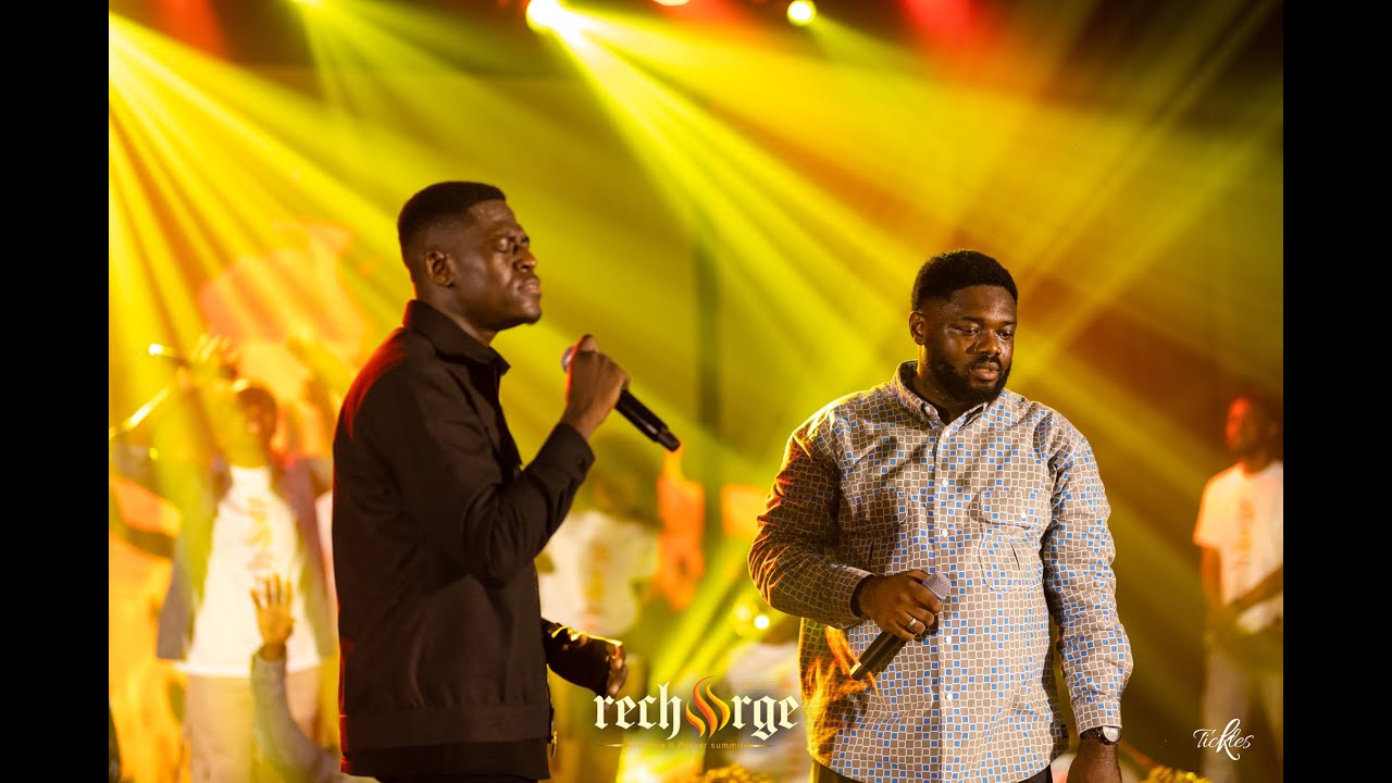 KOFI OWUSU PEPRAH LIVE WORSHIP AND PRAYER MINISTRATION AT RECHARGE KNUST