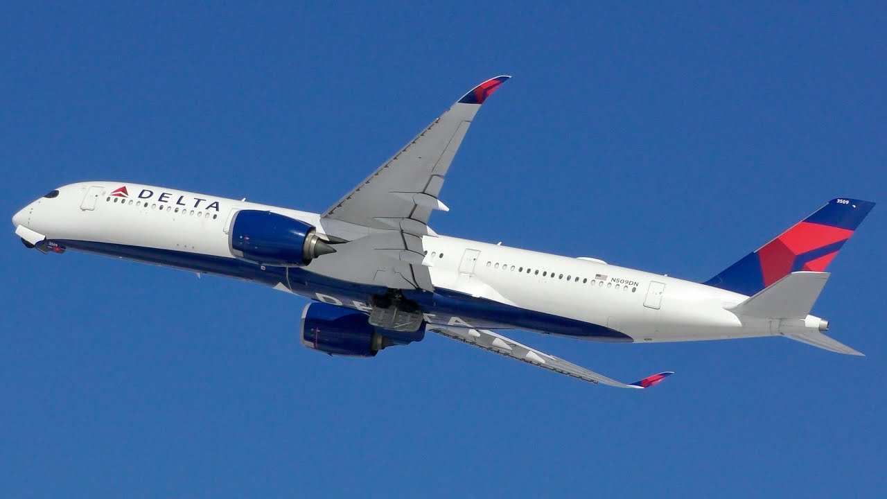 [4K] MSP Airport Planespotting 2021: The Polar Vortex Special