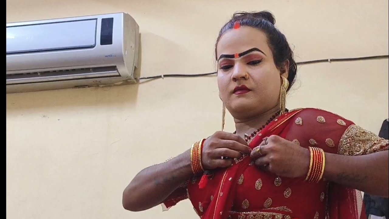 देखिए दोस्तों दिल्ली में सूटिंग के दौरान भटनोसा नौटंकी केकलाकारों के मेकअप का वीडियोमुमताजअली भटनोसा