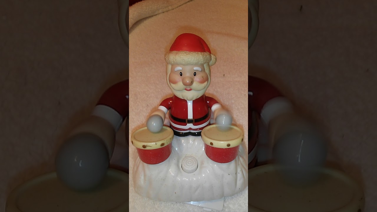 Chain Fong Musical Drum Santa