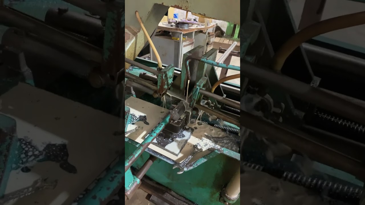 Power hacksaw 