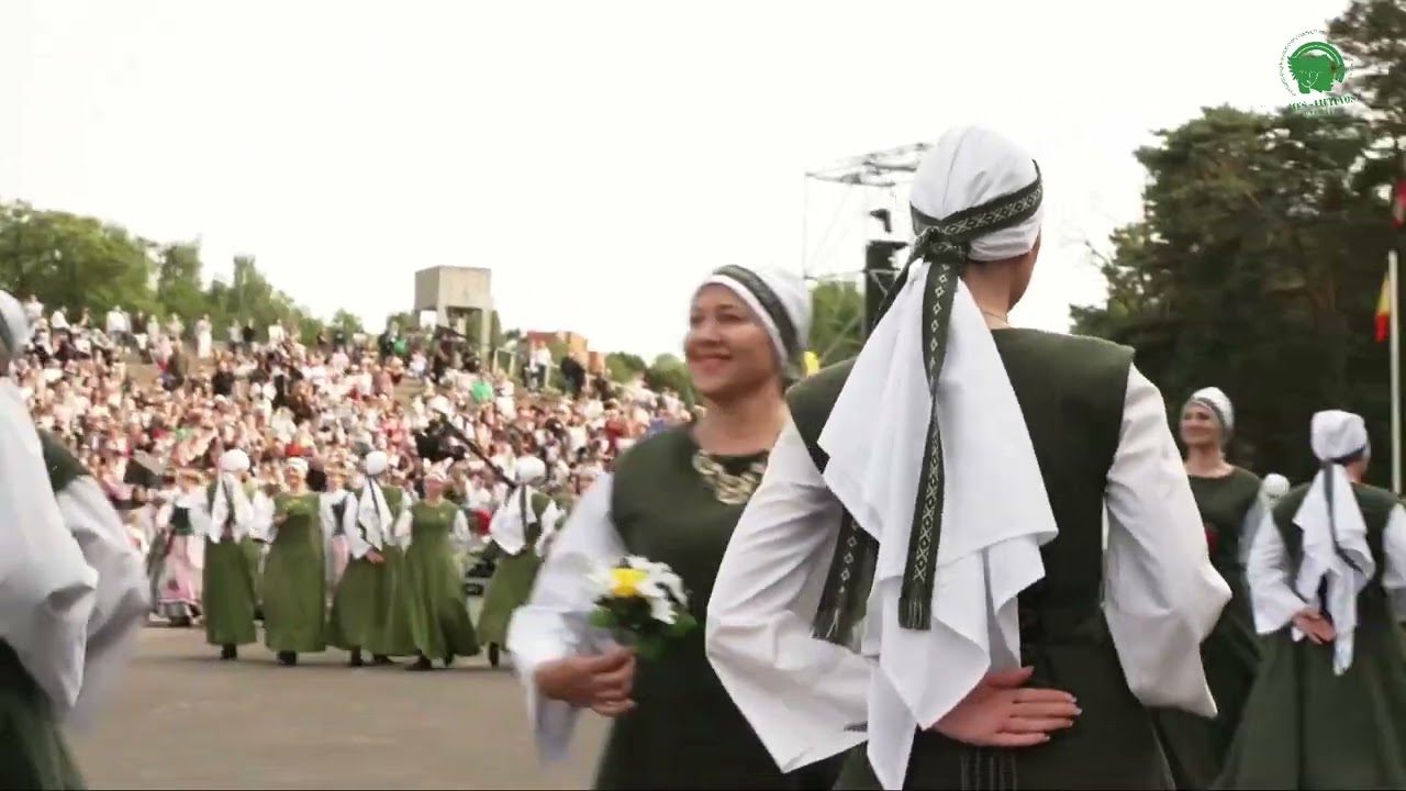 PER GIRIĄ GIRELĘ traška