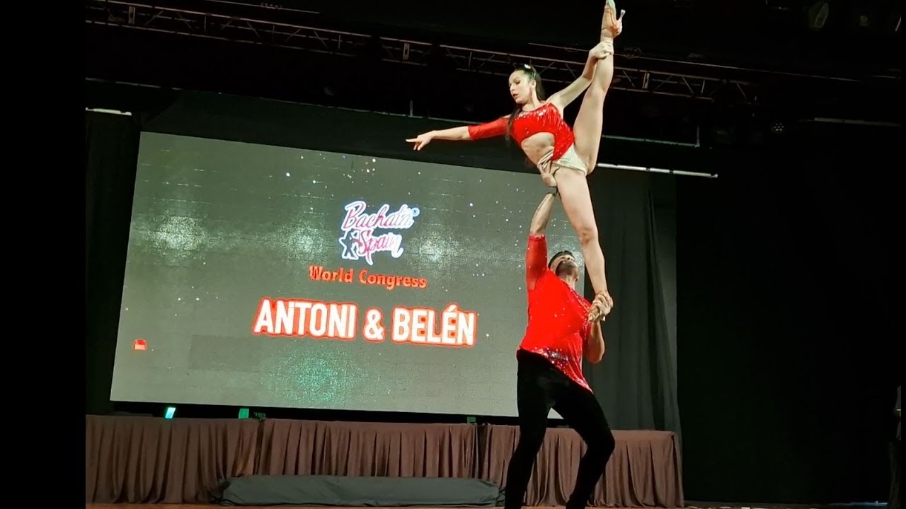 ANTONI Y BELEN SHOW EN BACHATASPAIN 2022