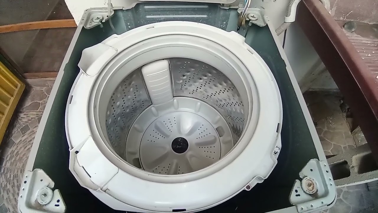 Lavadora Daewoo golpea al exprimir/Solución