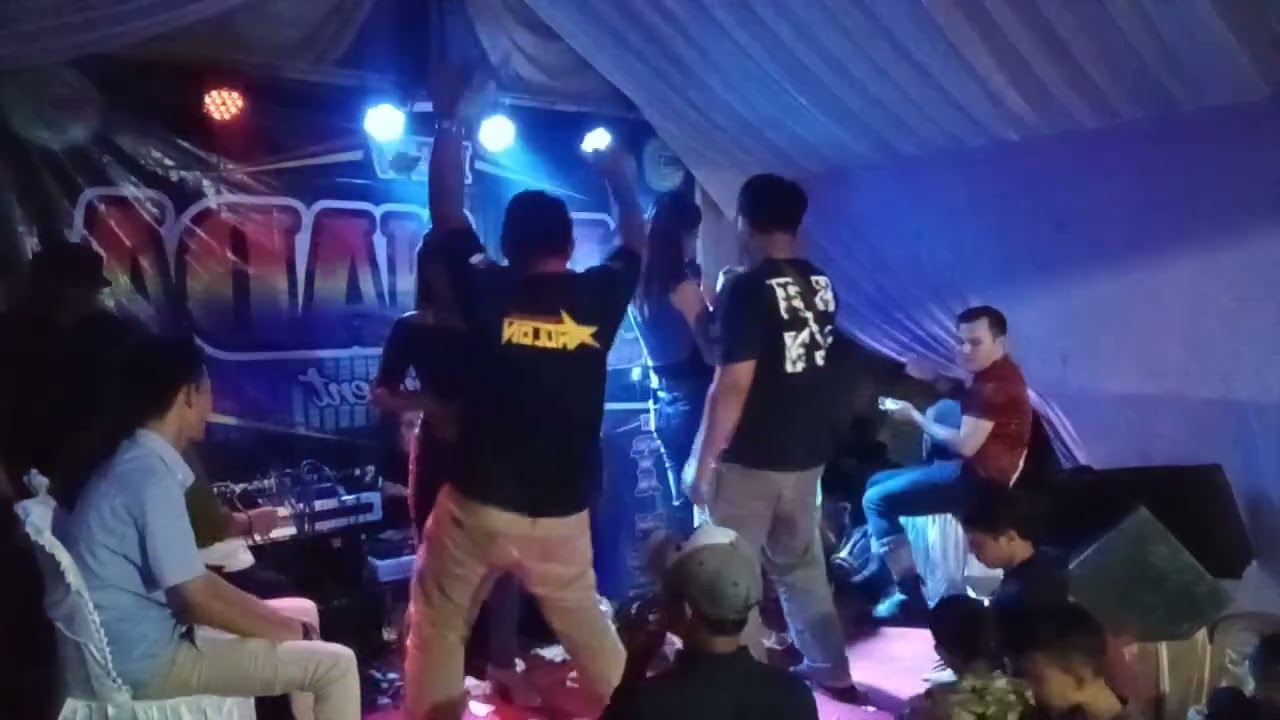 gadis bali .mis novi aulia .dan mis menel .RIA NADA