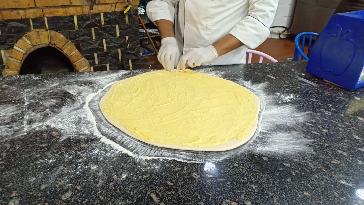إستغليت فرصه غياب الفطاطري وانا الي عملت الفطير في المطعم 😅