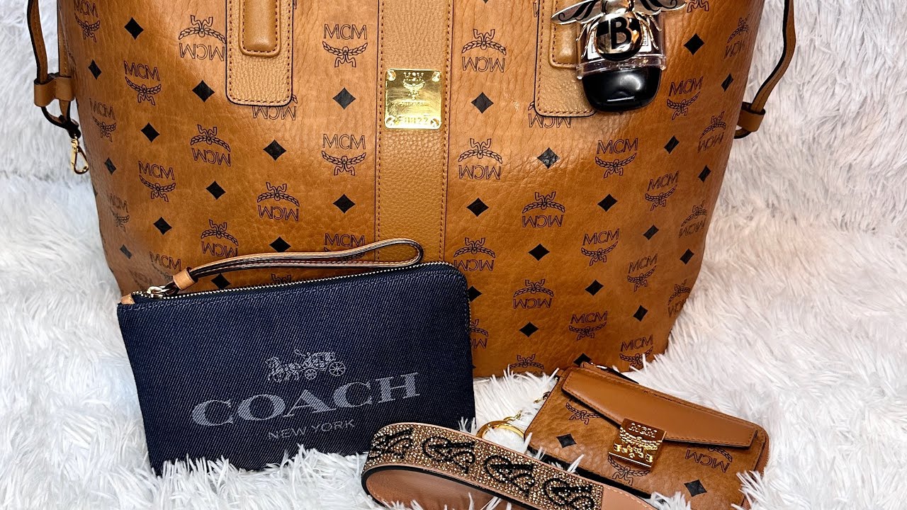 What’s in my bag! 👜👖⚜️MCM Liz Tote