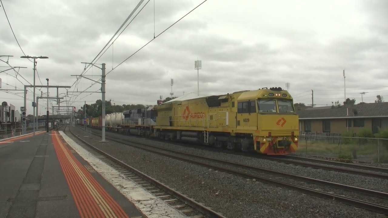 ACD6029 CM3303 on Freight at Middle Footscray
