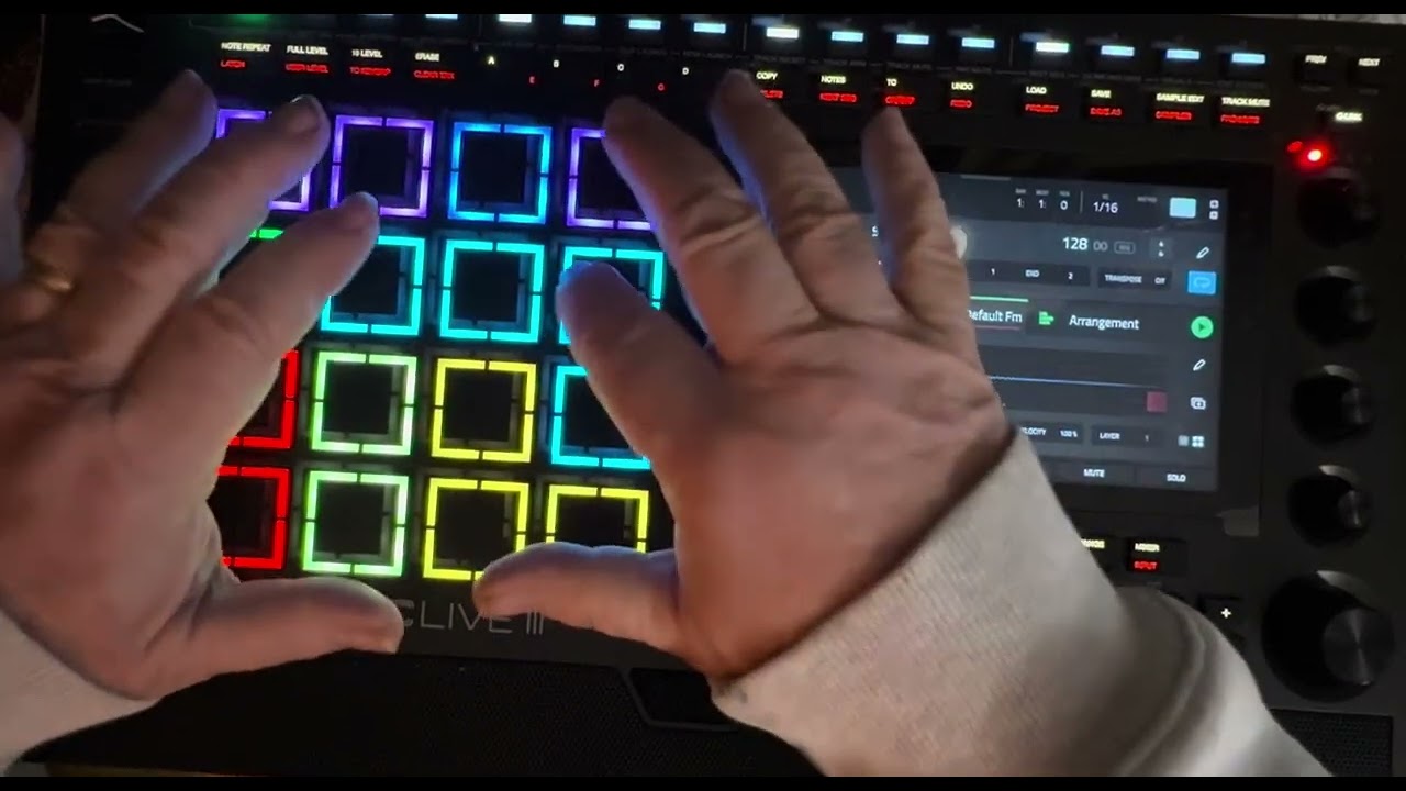 Why I love my Akai MPC Live III - exploring the new MPCe expressive pads with the default MPCe kit