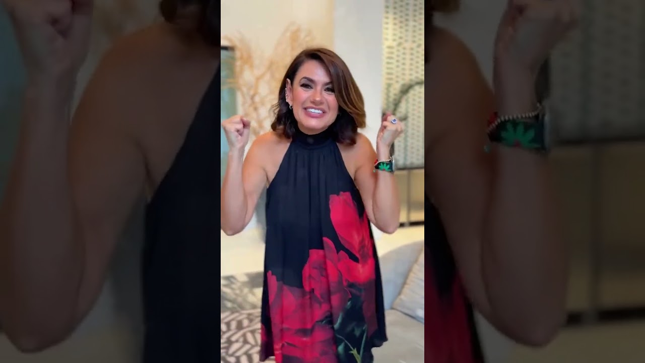 Penélope Menchaca💃  50+ & Fabulous  Untold Story & Natural Beauty Facts