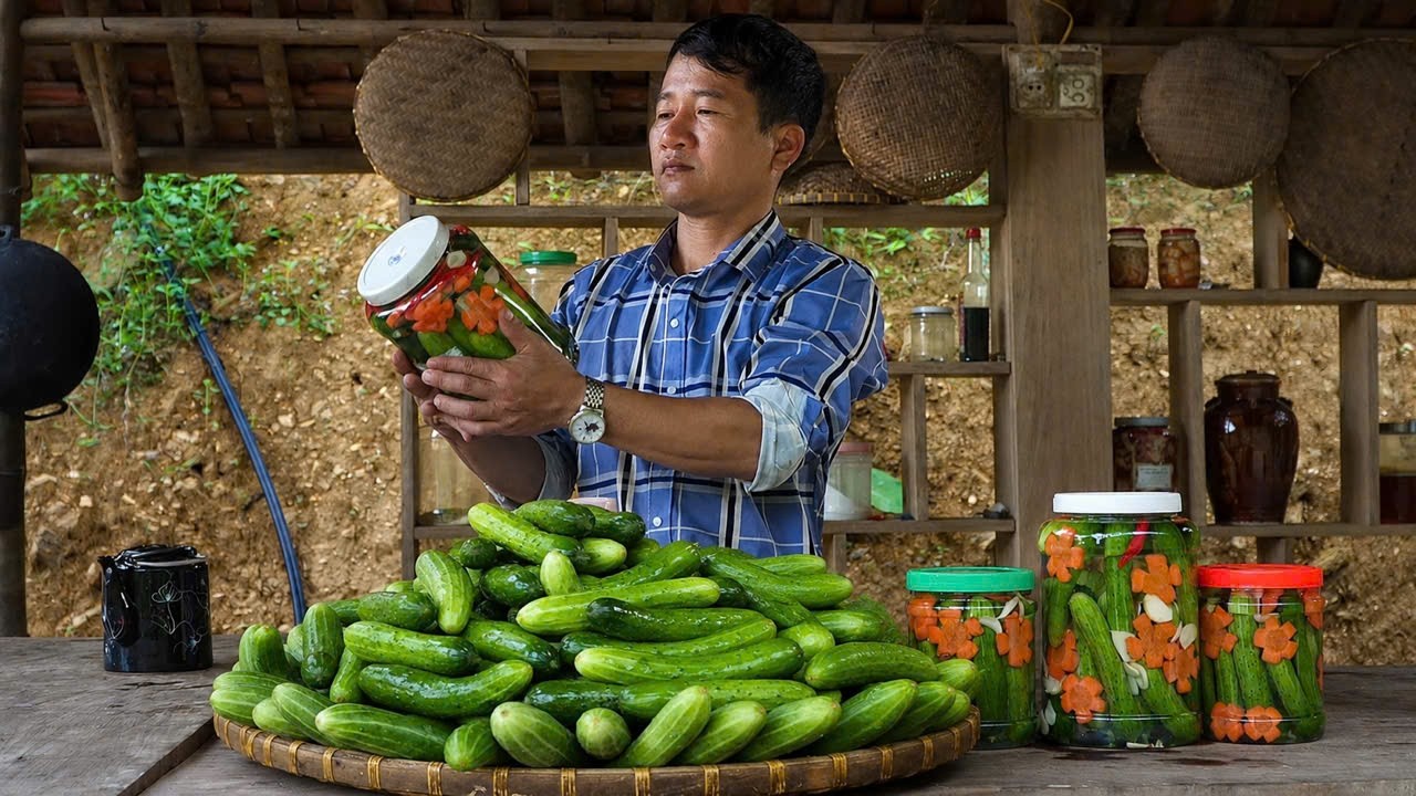 Egan started a new life: making pickles and building a peaceful life.