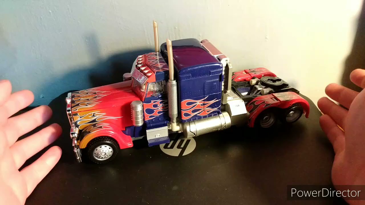 Buster Optimus Prime Review pt 1 13+