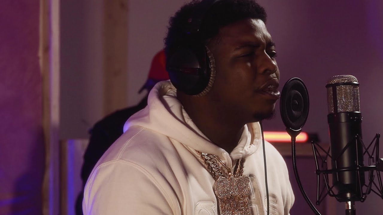 Kevo Muney - All He Know Is Pain [In-Studio Performance]