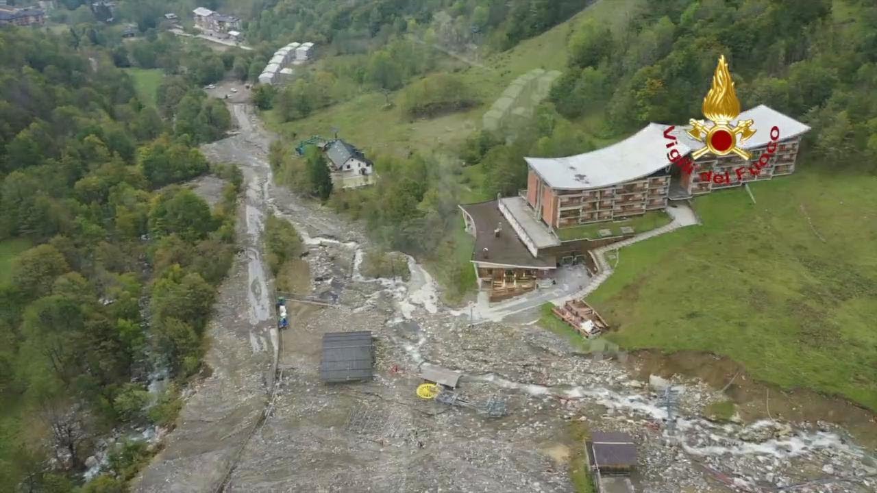 Maltempo in Piemonte, il sorvolo sui pendii di Limone distrutti dall'alluvione