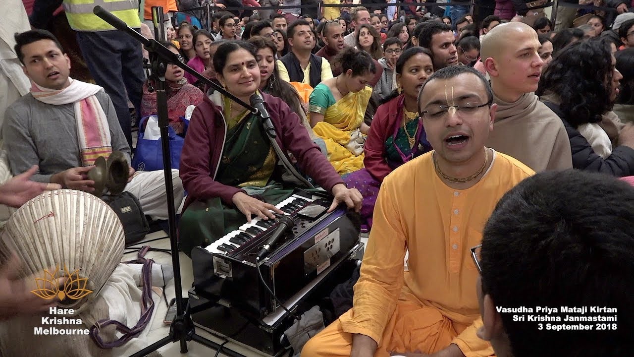 Vasudha Priya Mataji Kirtan