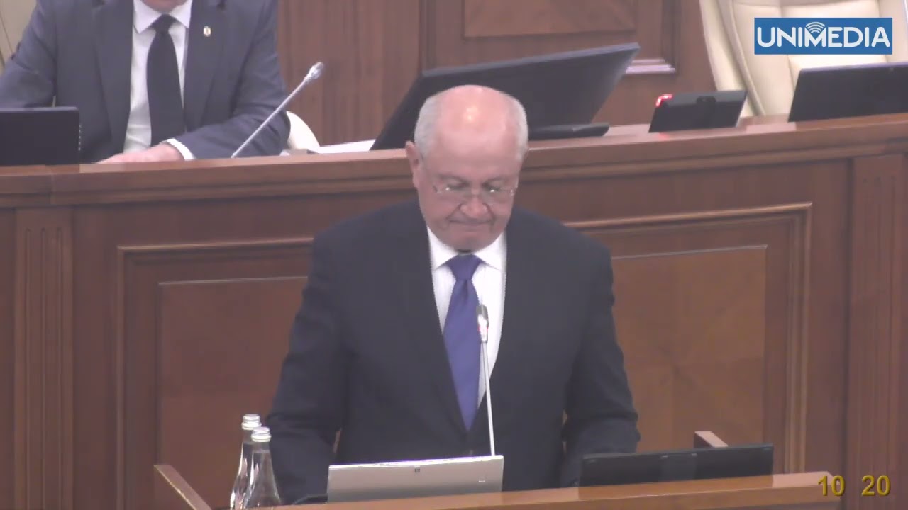 Alexandru Munteanu, la tribuna Parlamentului
