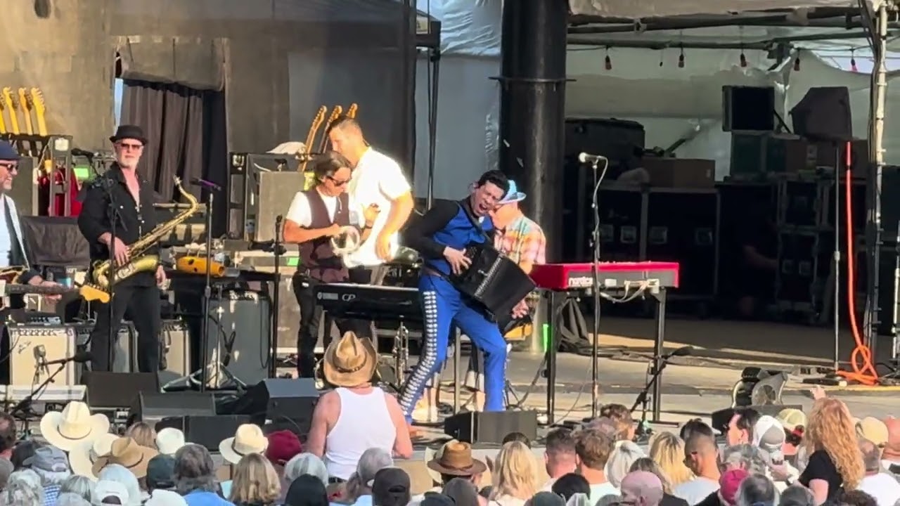 As Long As There’s Loving Tonight - The Mavericks Live at The Chateau Ste. Michelle Winery 7/17/2025