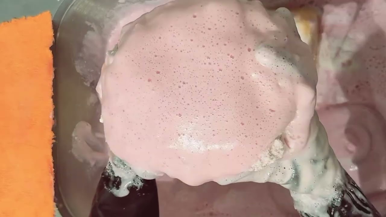 Огромное количество пены от стирки – это очень приятно #asmr #asmrsounds #satisfying