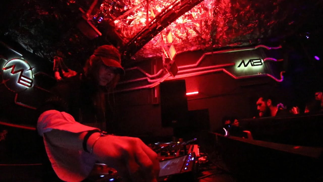 MAY MC LAREN | Maldito Boiler - 31.10.25
