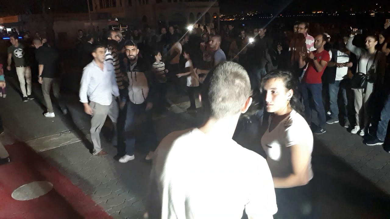 Kadik&ouml;y sahil ankara havasi Kar Yolla...
