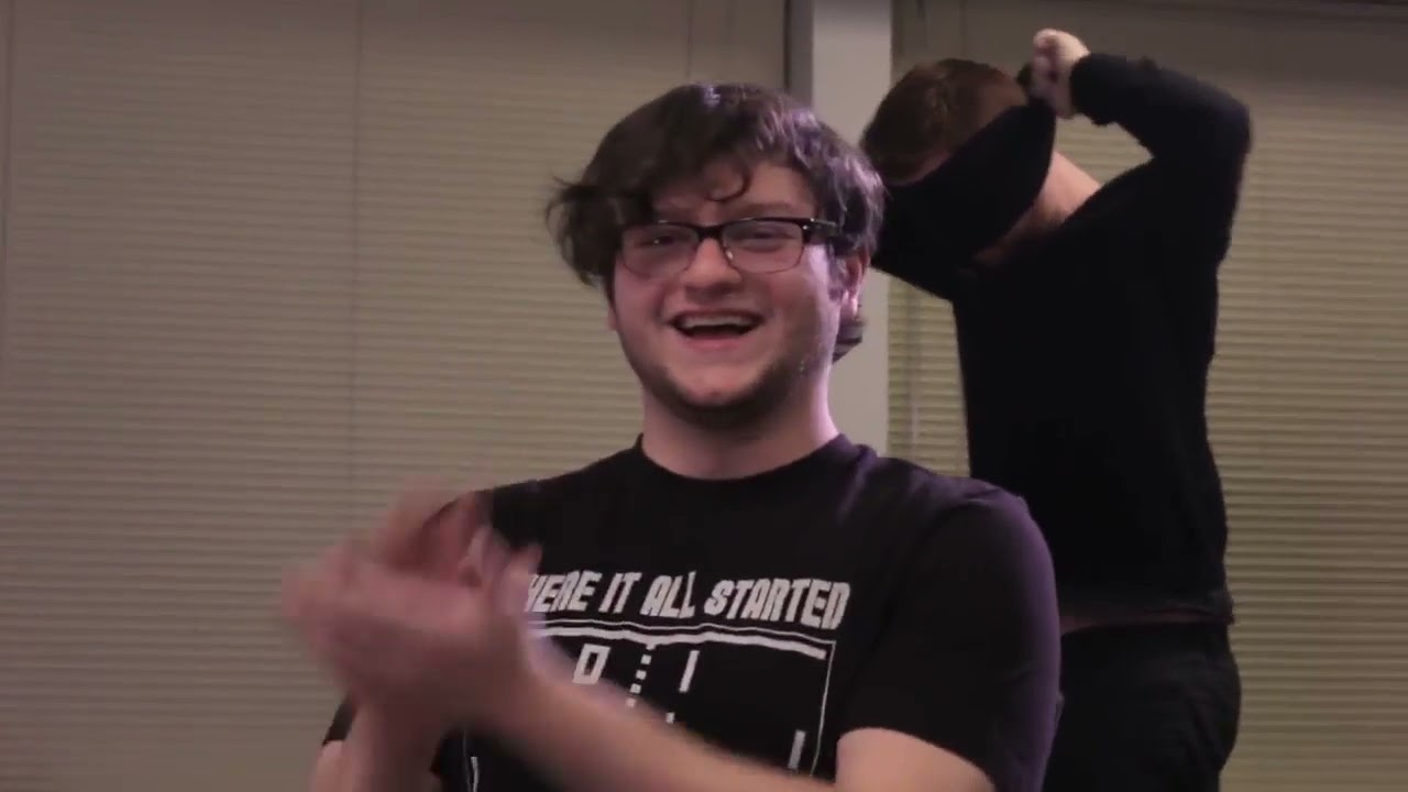 Sky Does Things! THE DONUT CHALLENGE!   w Ross, Sky, Barney, and Max!