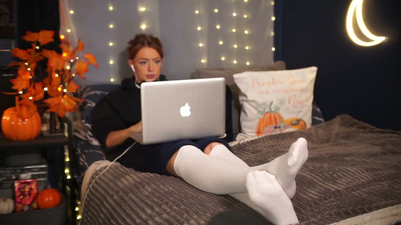 [ASMR] Typing Sounds | Super Cosy Study Sounds | Feet pose with white socks 🧦