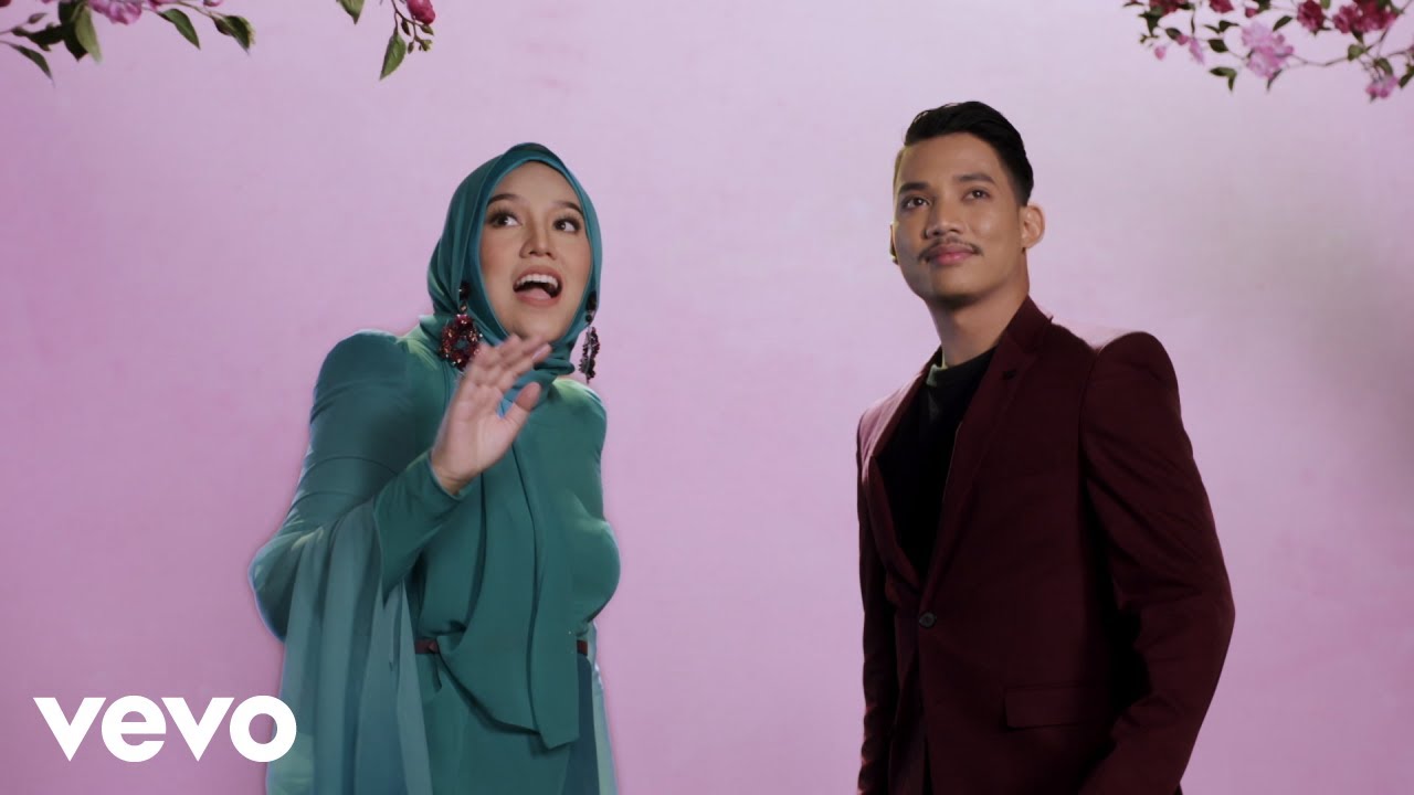 Hael Husaini, Shila Amzah - Dunia Baru (From 