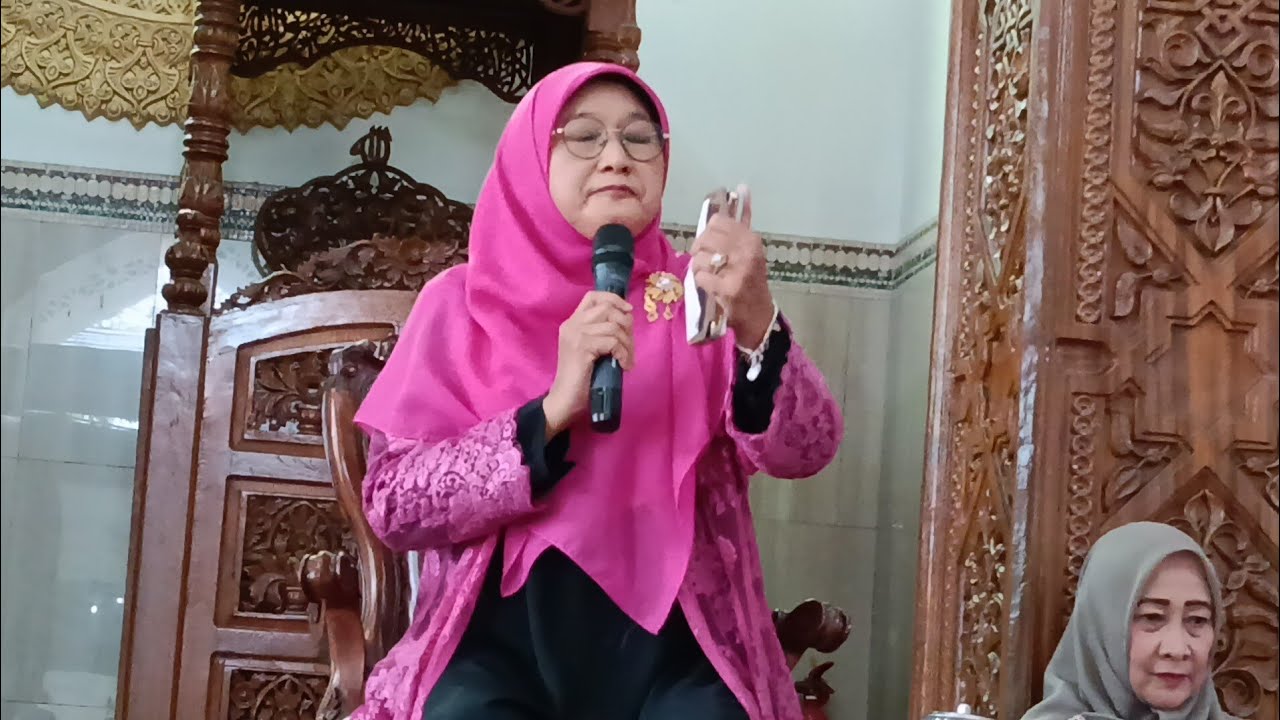 Keteladanan dalam keluarga yang bahagia oleh Ustadzah Hj. Latifah Abdul Somad 