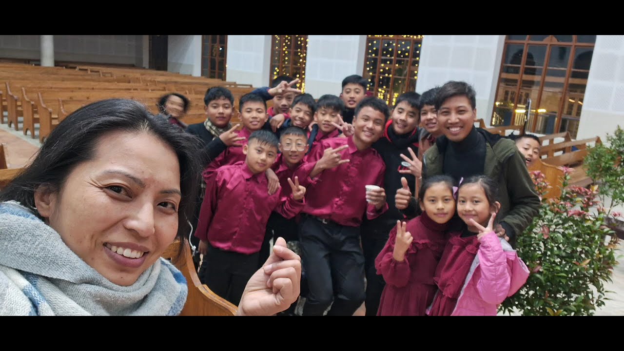 Moments captured🥰🥰🥰These lovely kids are so beautiful and sincere☺️🥳