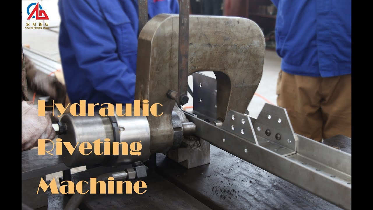 Hydraulic riveting machine for cold riveting