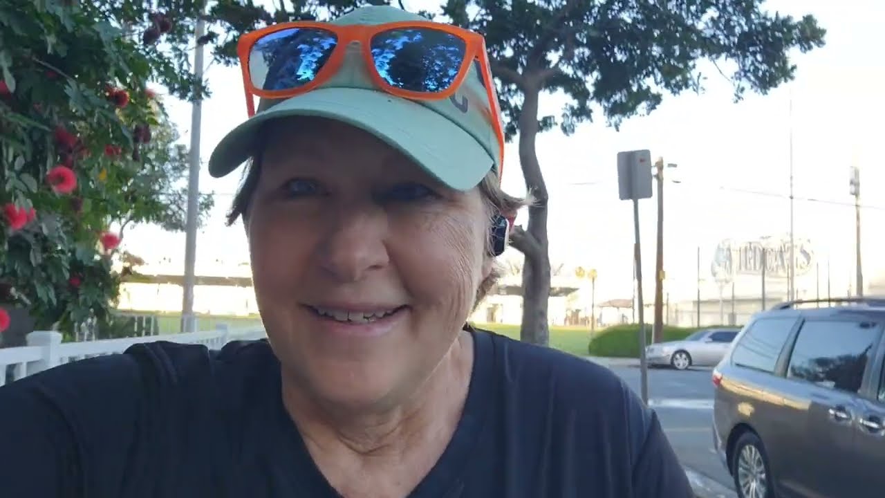 Runnercaching Long Beach! Three Smileys and Two Blue Frownies 