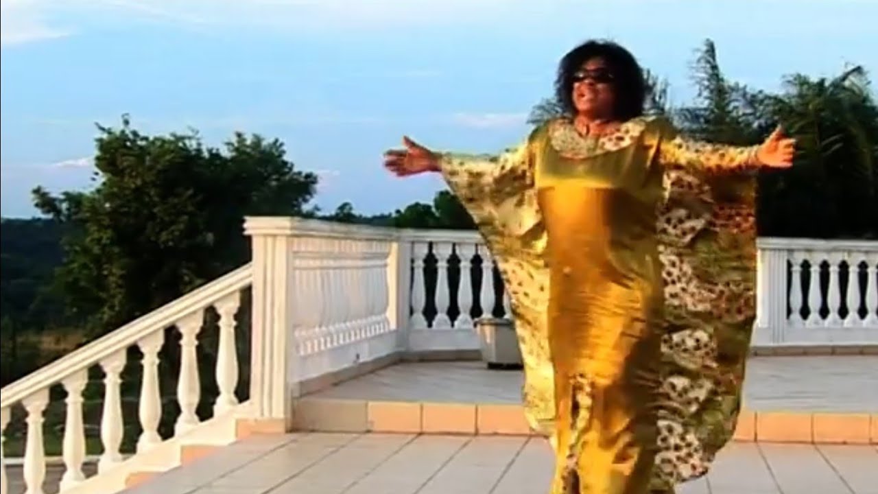 Tshala Muana - Grand Pretre Mere