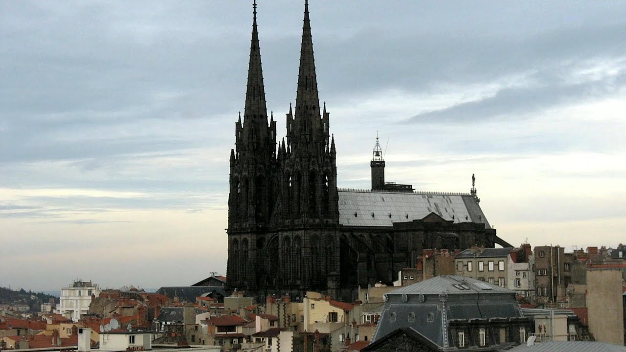 La cattedrale di Clermont Ferrand (Alvernia - Francia)