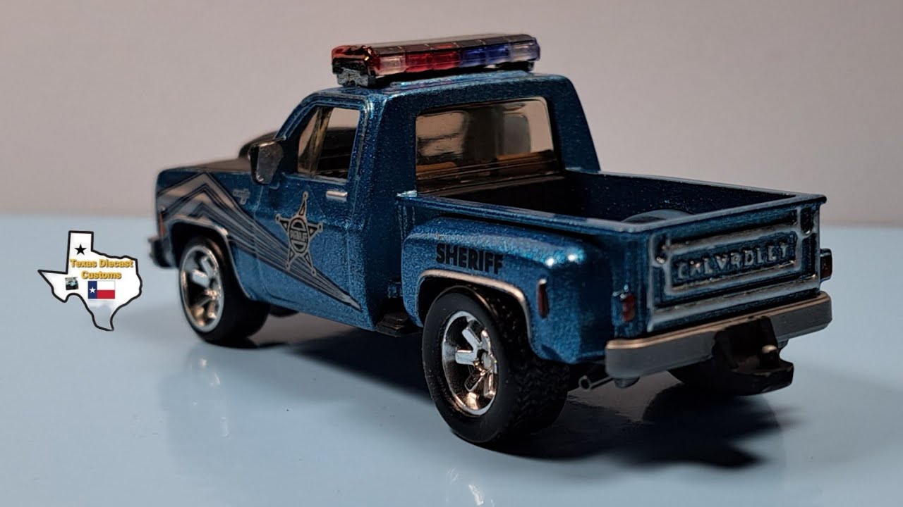 Matchbox 1975 Chevy C10 Sheriff Patrol 