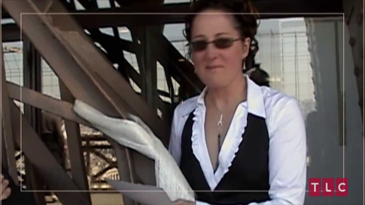 People Who Love Objects - Eiffel Tower Love